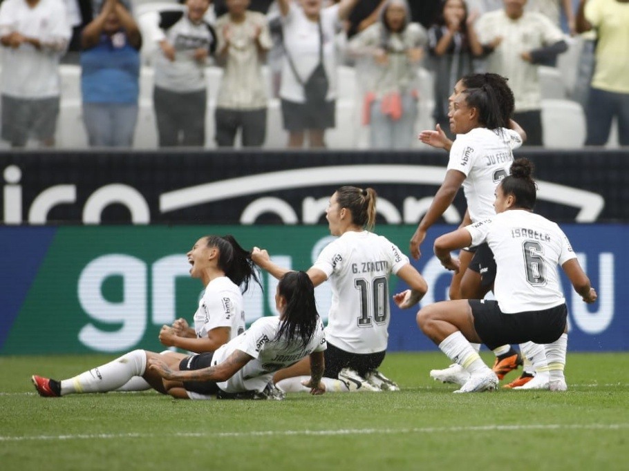 Corinthians é finalista da Supercopa Feminina 2024