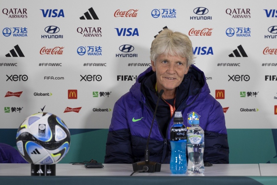 Coletiva de impresa pré jogo: Tamires e Pia Sundhage