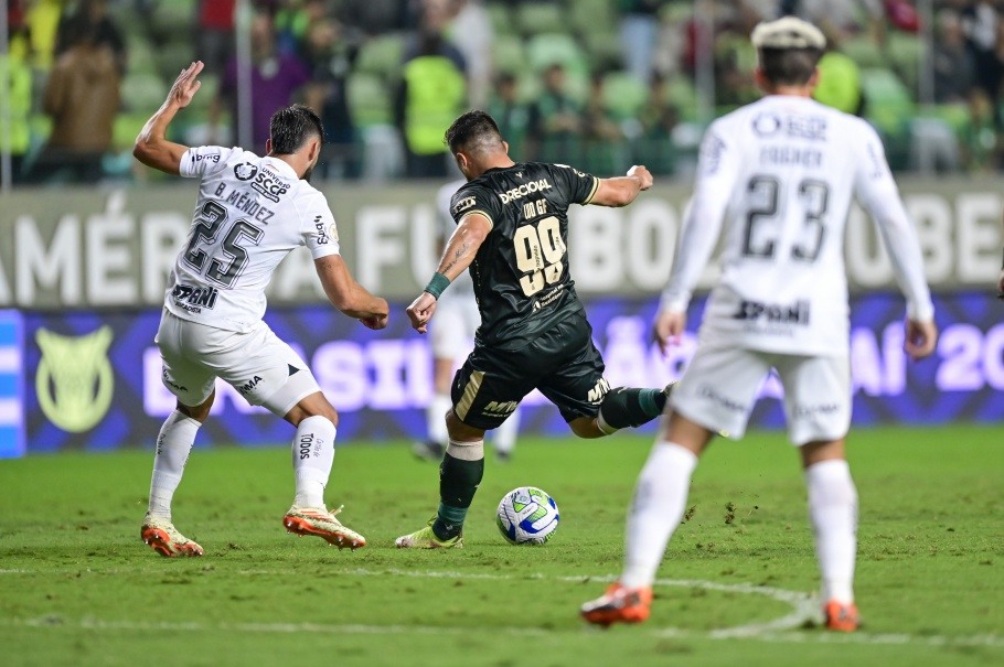 Aloisio é um dos destaques do América (MG) na Copa Betano do Brasil