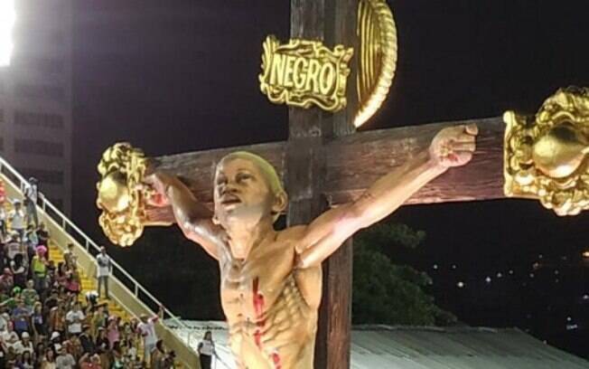 Jesus negro crucificado