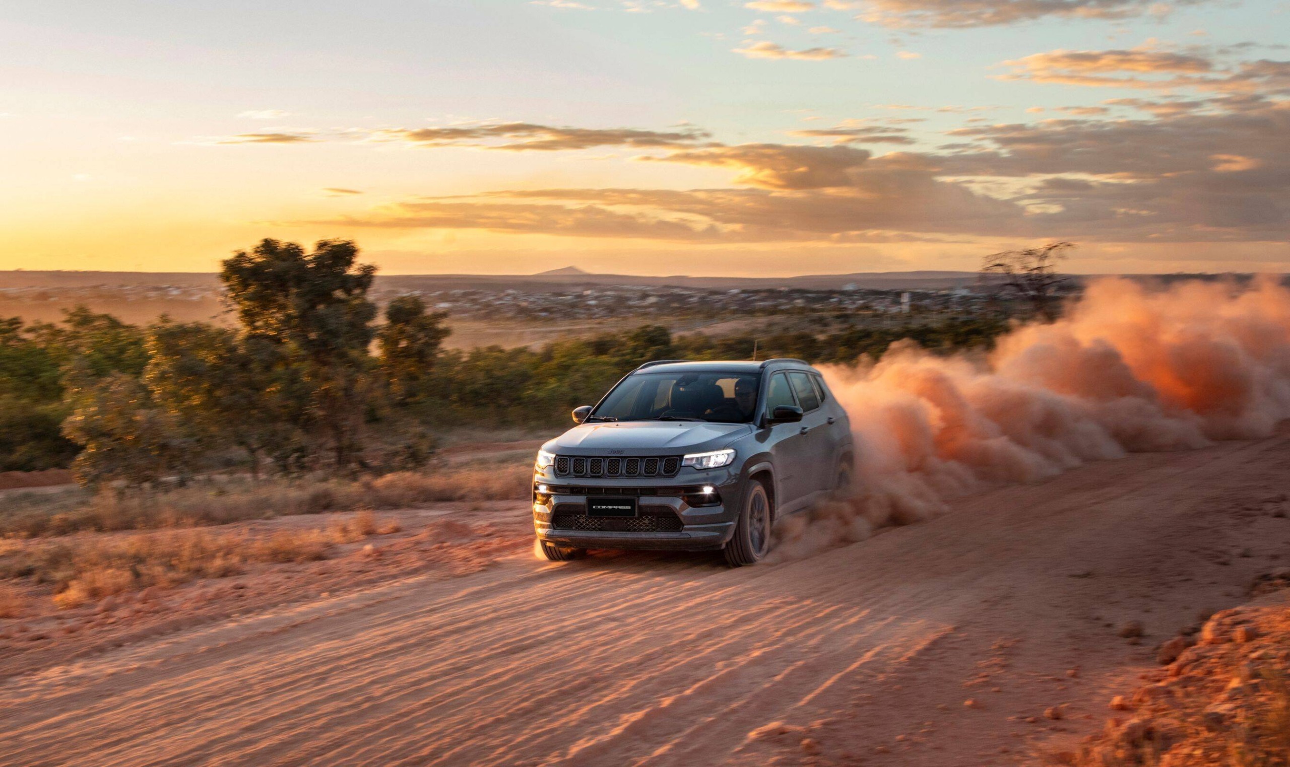 Jeep Compass 2022: versões 4x2 passam a ter novo sistema de controle de tração que distribui a força entre as rodas. Foto: Divulgação