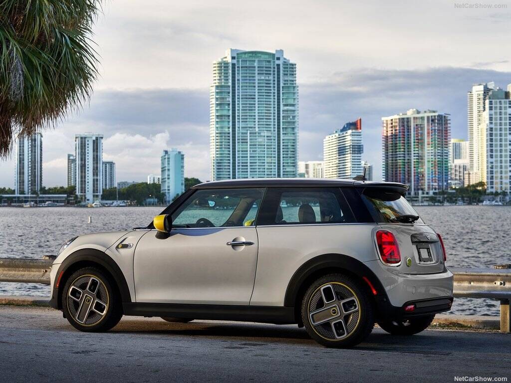 Mini Cooper SE. Foto: Divulgação