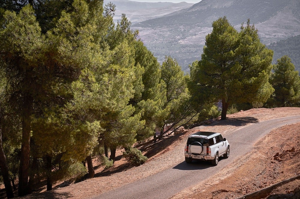 Land Rover Defender 130. Foto: Divulgação