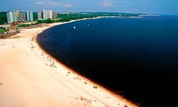 Trechos do Rio Negro foram usados para gravações; na foto, Praia do Rio Negro. Foto: Reprodução