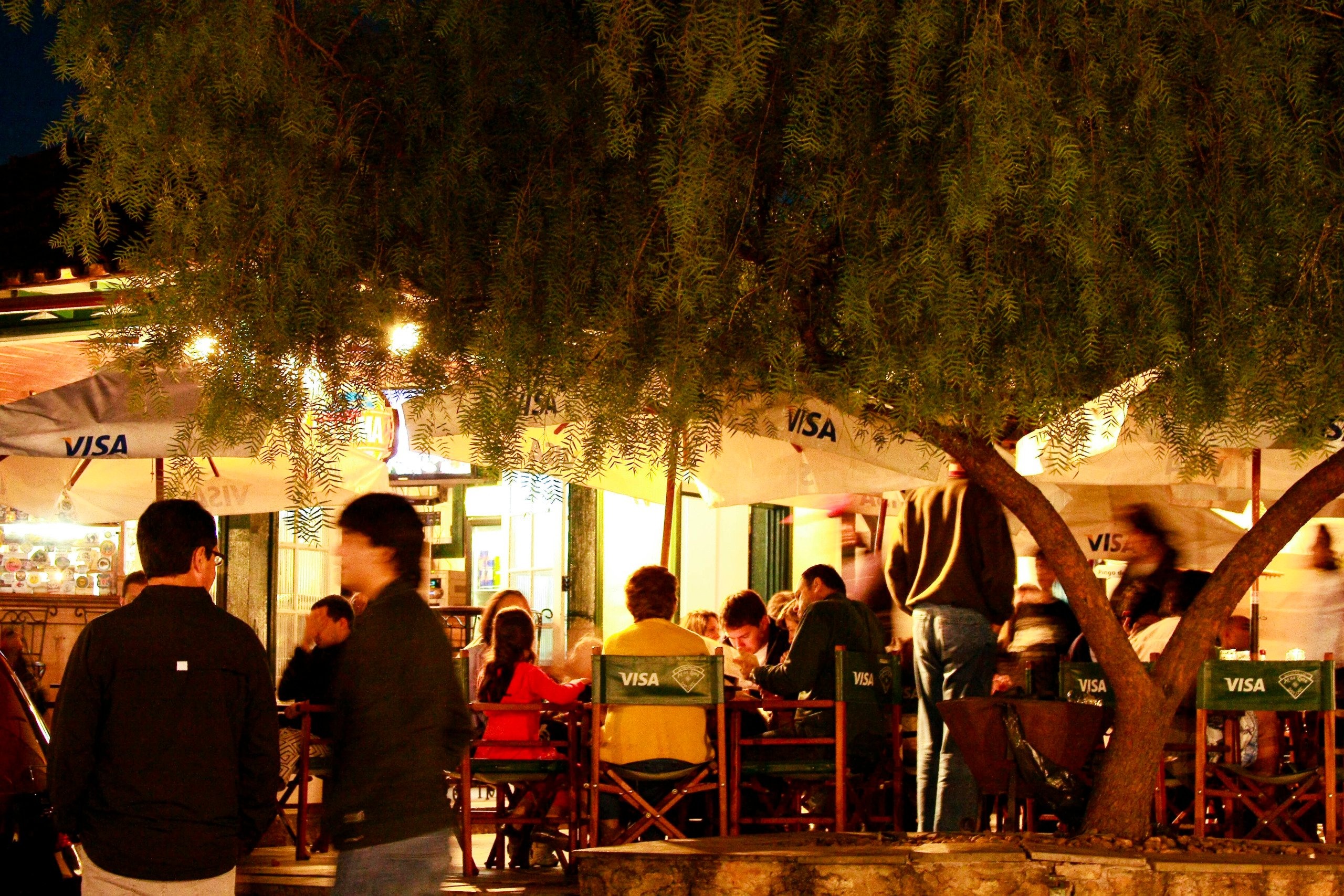 Vida noturna em bares em Tiradentes. Foto: Felipe Carneiro