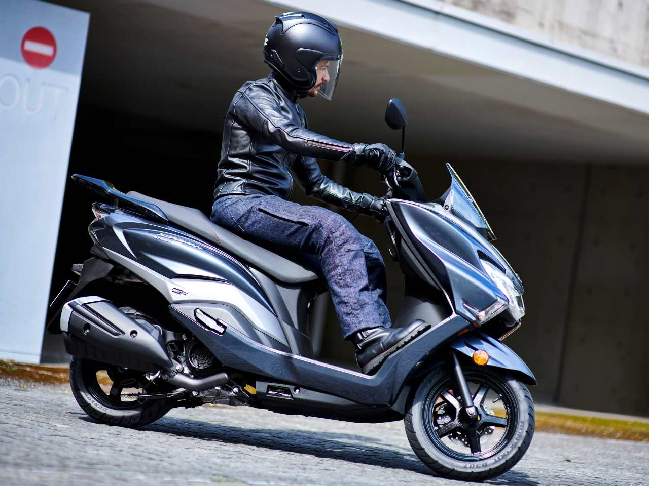 Suzuki Burgman Street 125 EX. Foto: Divulgação - Suzuki