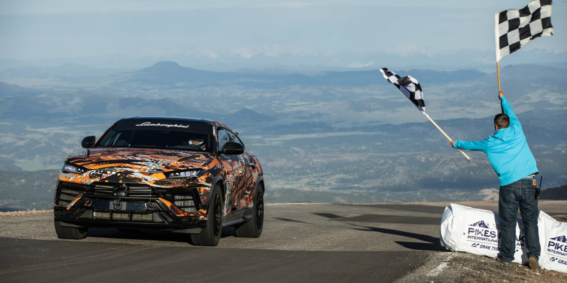 Lamborghini Urus na Pikes Peak. Foto: Divulgação