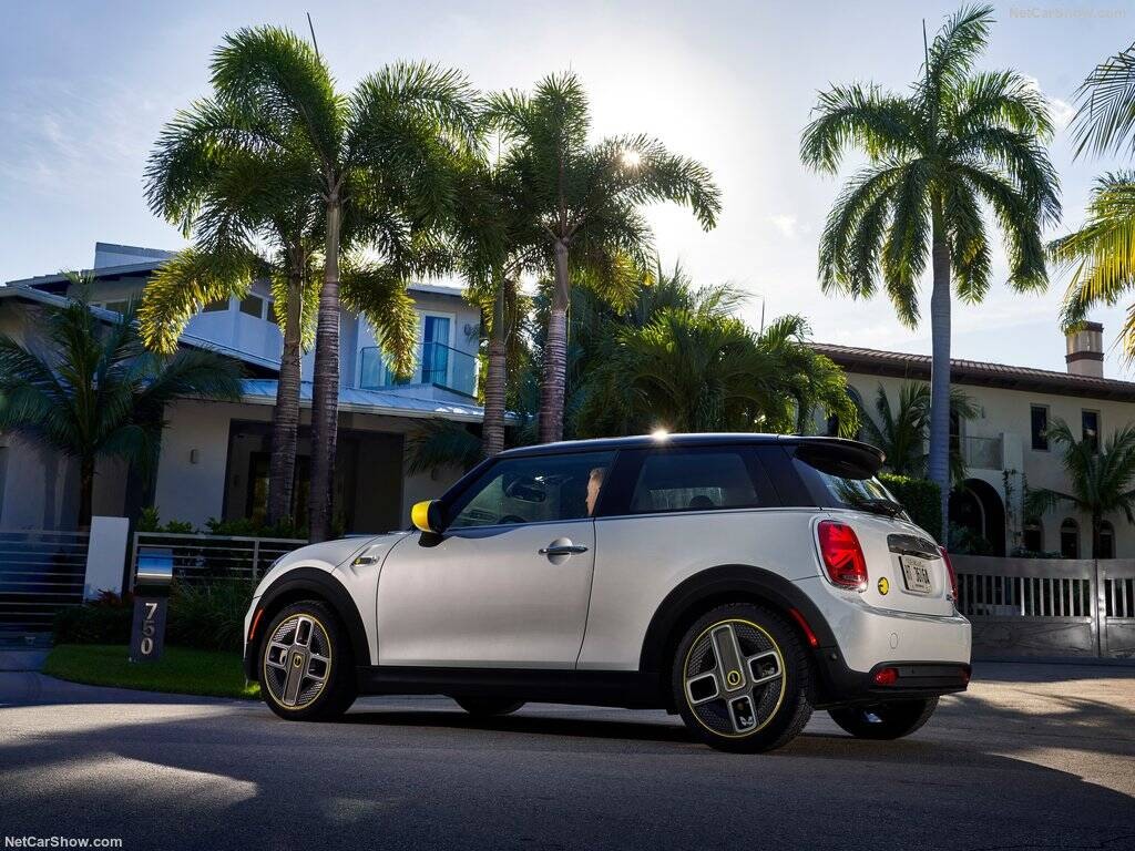 Mini Cooper SE. Foto: Divulgação