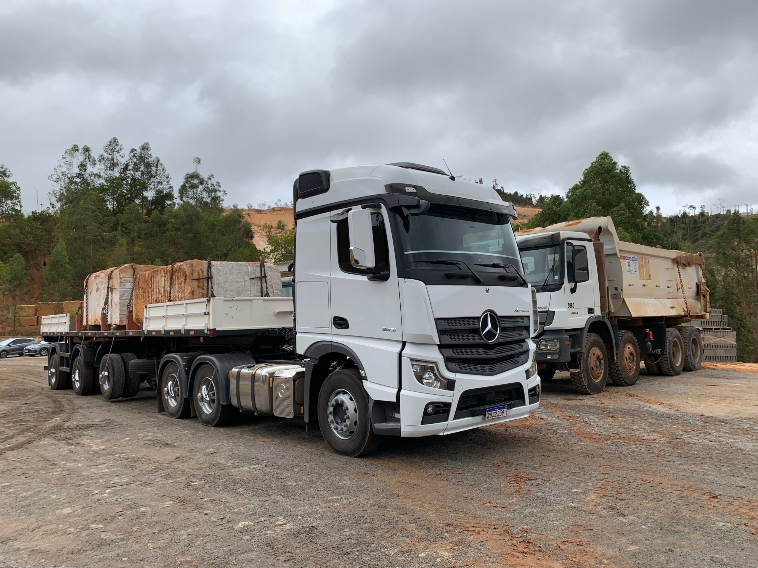 Mercedes-Benz Arocs 8x4. Foto: Guilherme Menezes /iG Carros