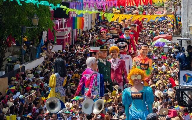 Bonecos de Olinda no carnaval de 2020. Foto: Arquimedes Santos/Divulgação