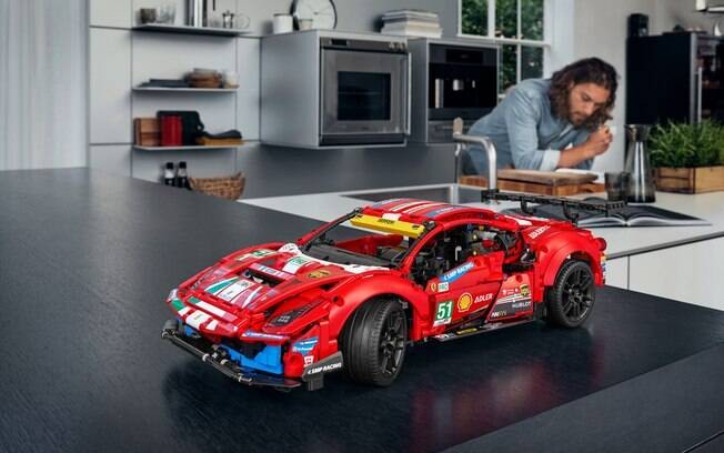 Ferrari 488 GTE Lego. Foto: Divulgação