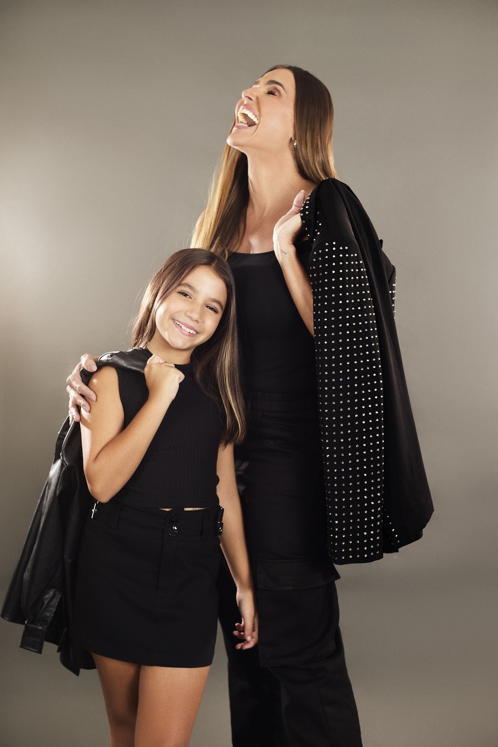 Deborah Secco com a filha, Maria Flor, em campanha de Dia das Mães — Foto: Divulgação/Lucas Mennezes