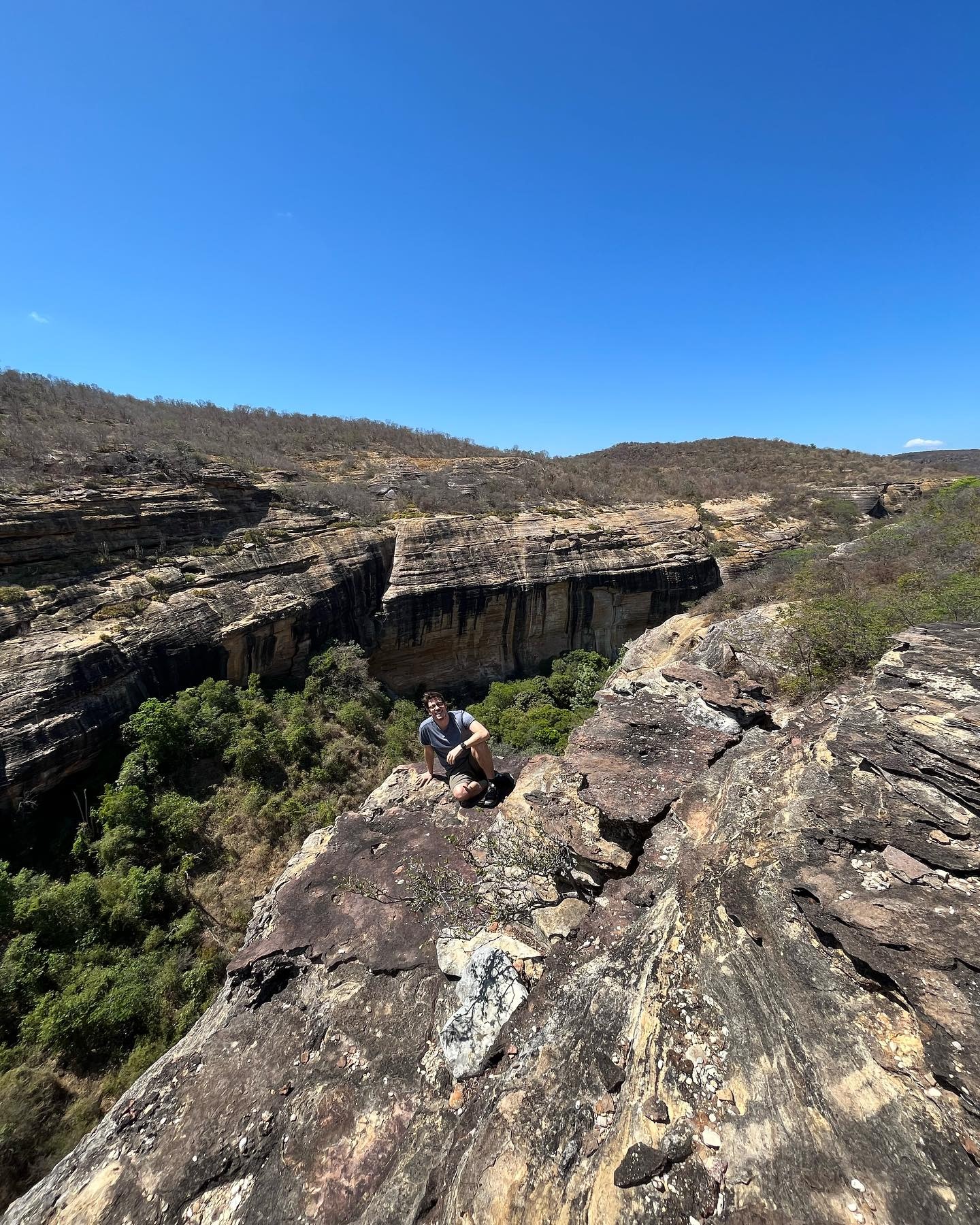 Fabio Porchat se encanta com a natureza da Serra da Capivara, no Piauí. Foto: Reprodução/Instagram 25.08.2023