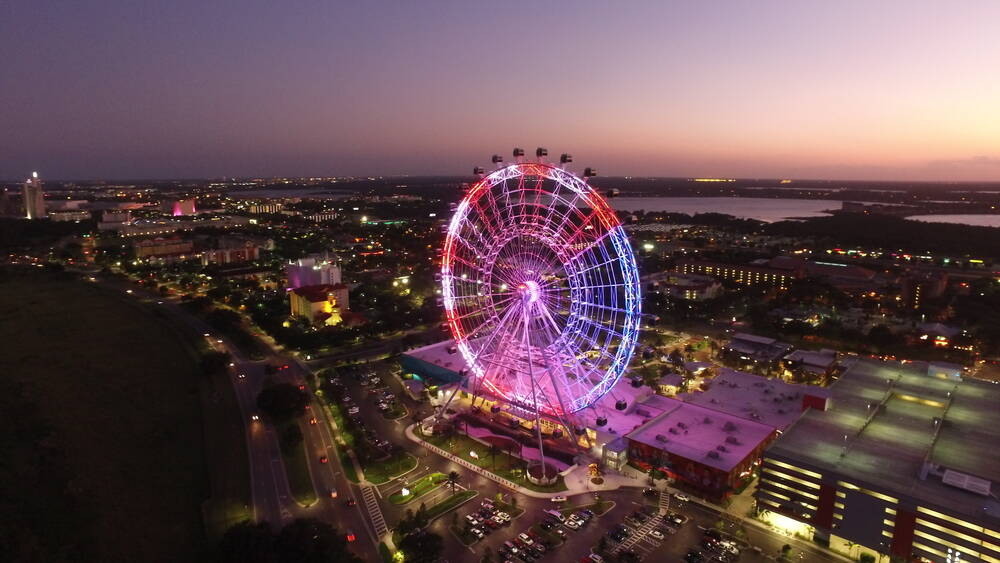 A ICON Orlando, ou Orlando Eye, é uma impressionante roda gigante, com mais de 120 metros de altura