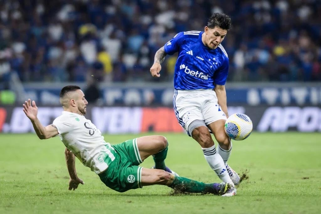 Cruzeiro mantém invencibilidade no Mineirão e vence o Juventude 