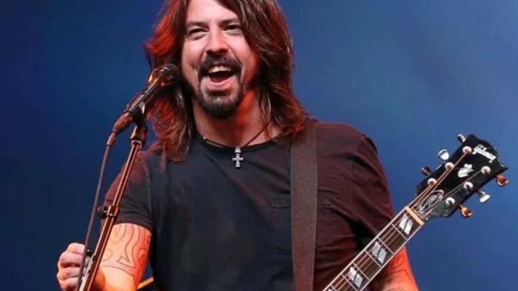 ESTADÃO CONTEÚDO Dave Grohl alfineta Taylor Swift durante show do Foo Fighters