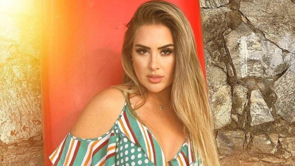 Ex-BBB Patrícia Leitte mostra dezenas de testes de gravidez: ‘Paciência e esperança’