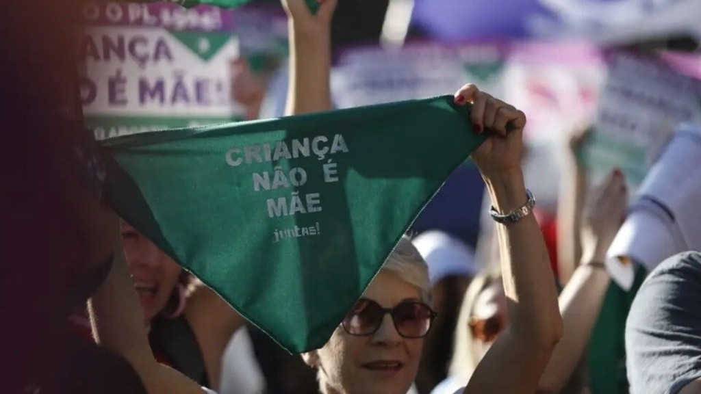 Agência Brasil Cariocas e paulistas vão às ruas contra PL que equipara aborto a homicídio