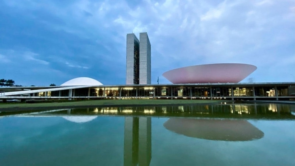 ESTADÃO CONTEÚDO Câmara diz ao STF que “não tem como colaborar” com dados de patrocinadores de emendas