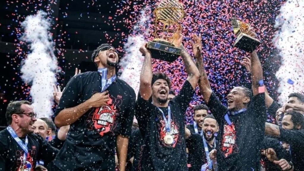 Agência Brasil Após turbulências na temporada, Franca é tricampeão consecutivo na NBB