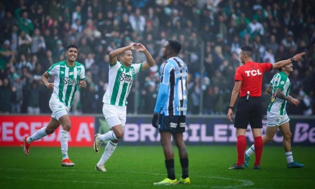 Grêmio é goleado pelo Juventude e permanece na zona de rebaixamento