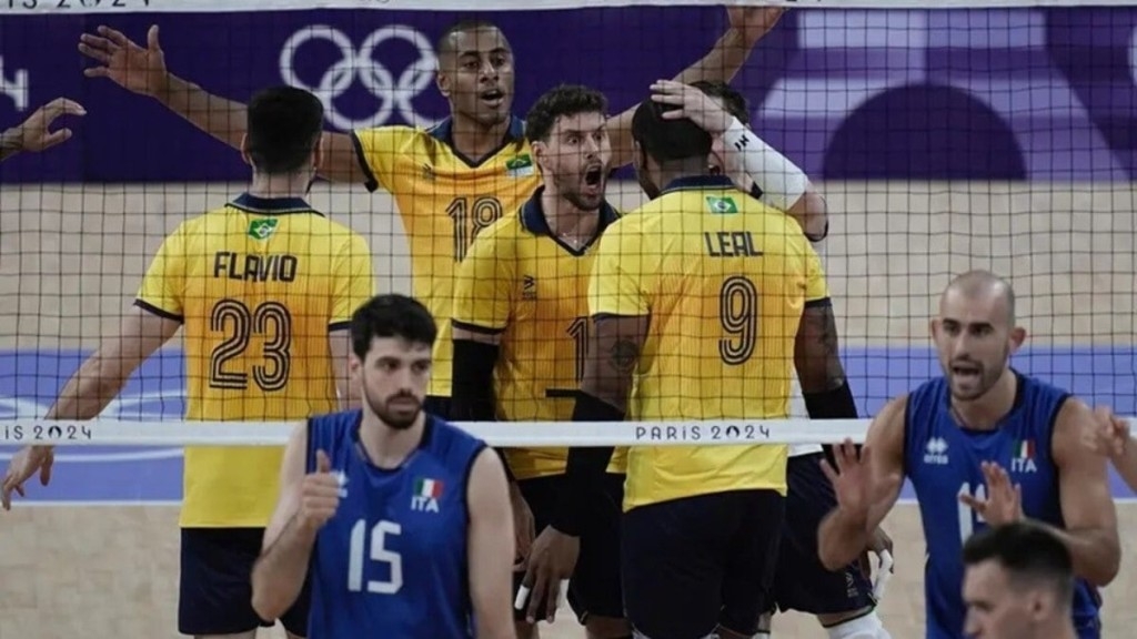 ESTADÃO CONTEÚDO Paris-24: seleção brasileira de vôlei masculino perde para a Itália por 3 sets a 1