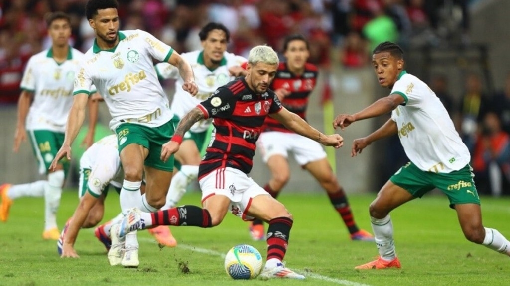 ESTADÃO CONTEÚDO Brasileirão: Flamengo e Palmeiras ficam no 1 x 1. Bahia e São Paulo vencem seus jogos