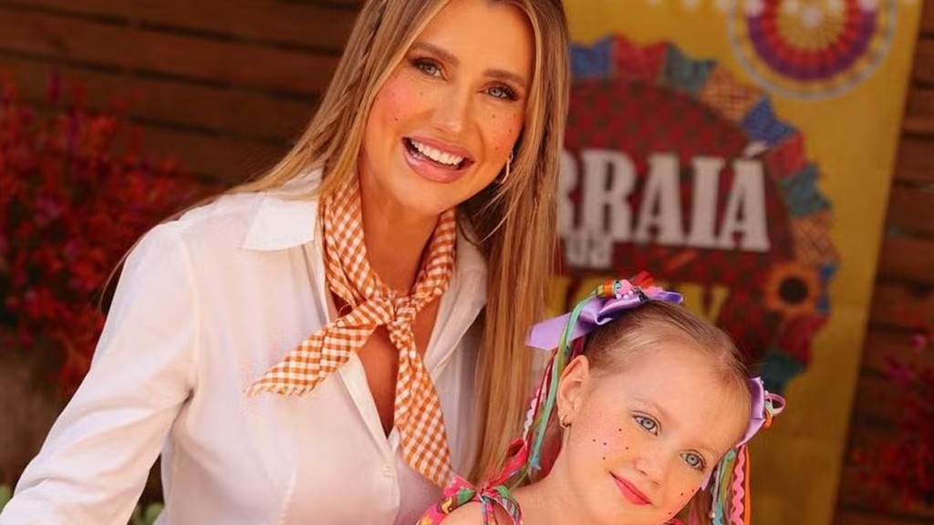 Ana Paula Siebert faz festa junina em casa para a filha e coleguinhas; ‘Arraiá da Vicky’