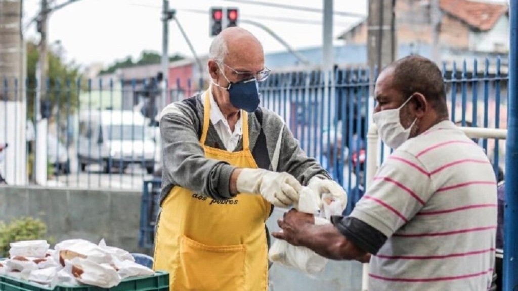 ESTADÃO CONTEÚDO Multa para quem doar alimentos? Entenda projeto aprovado em SP