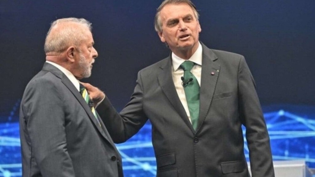 ESTADÃO CONTEÚDO Jair Bolsonaro alfineta Lula em publicação nas redes sociais