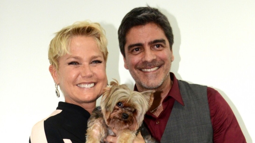 Xuxa e Junno tem companhia especial em aula de pilates: ‘Doralice roubou a cena!’