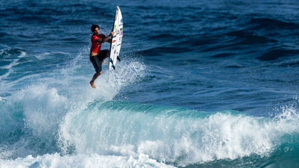 Redação GPS Surfe Brasileiro em Paris: Medina e Chianca avançam