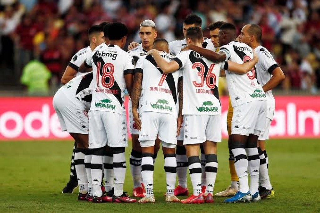  Vasco vence o Atlético-GO e conquista quarta vitória consecutiva no Brasileirão