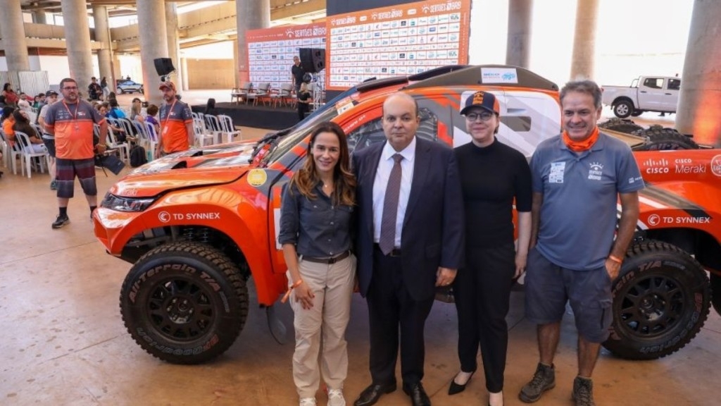 Agência Brasil Governador destaca força do turismo com a chegada do maior rally das Américas a Brasília