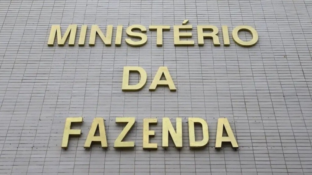 ESTADÃO CONTEÚDO Fazenda aumenta expectativa de inflação para 3,9% e mantém crescimento do PIB em 2,5%