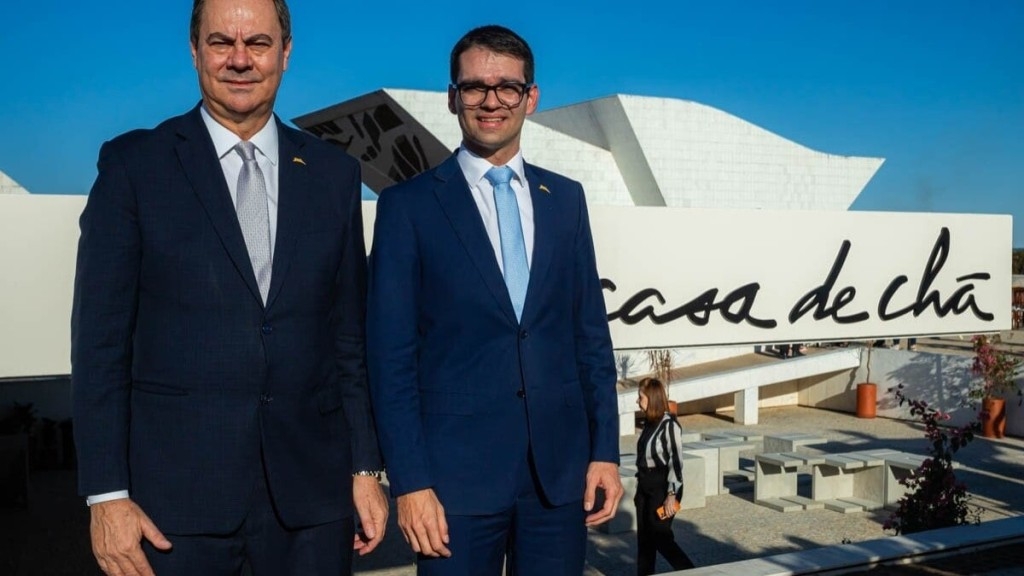 Emanuelly Fernandes Casa de Chá projetada por Niemeyer é reaberta na Praça dos Três Poderes