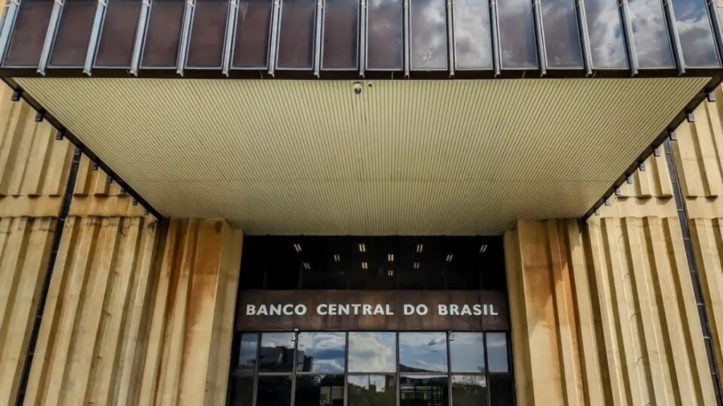 Agência Brasil Mercado eleva previsão da inflação de 3,96% para 3,98% em 2024