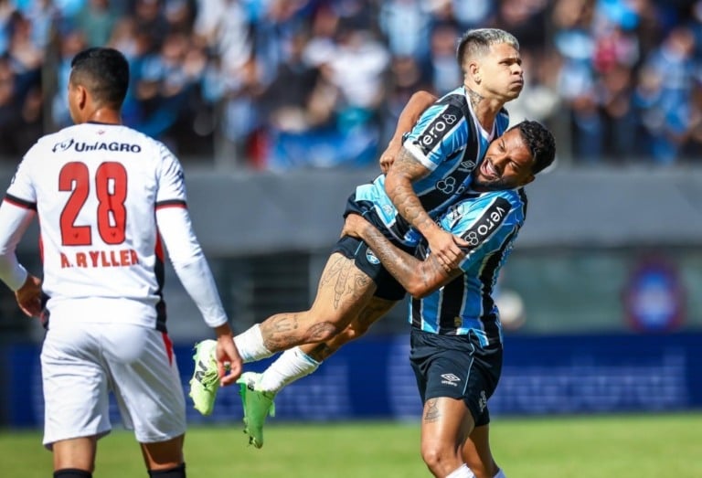 Grêmio vence o Vitoria pela 18ª rodada do Brasileirão | Foto: Lucas Uebel | Grêmio