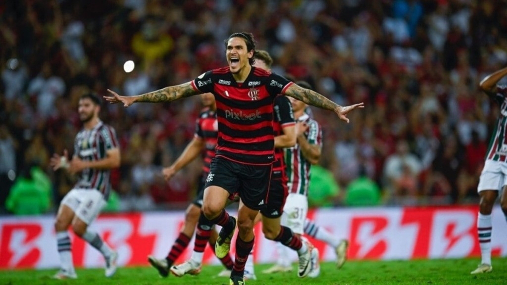 ESTADÃO CONTEÚDO Flamengo vence o clássico e afuna o Fluminense na lanterna