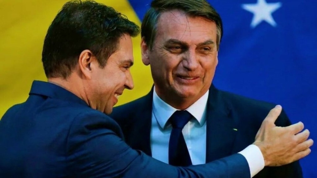 Henrique Neri Moraes proíbe contato entre Ramagem e Bolsonaro