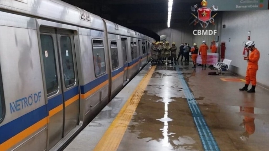 Agência Brasília Investigação vai determinar causas do incêndio em trem do Metrô-DF