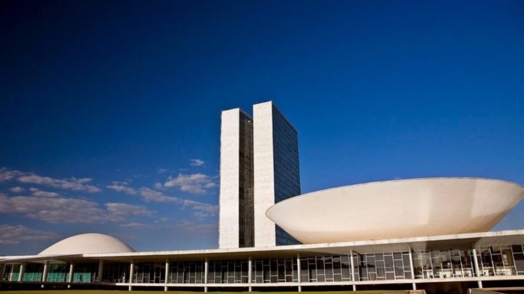 Agência Brasil Discursos pró-armas dominam debate sobre questão no Congresso Nacional