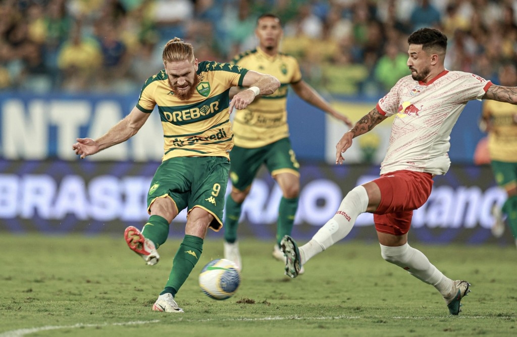 Cuiabá e Red Bull Bragantino ficam só no empate na Arena Pantanal