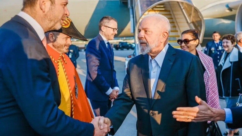 Agência Brasil Lula diz que vai à OIT para ser “o representante dos trabalhadores”