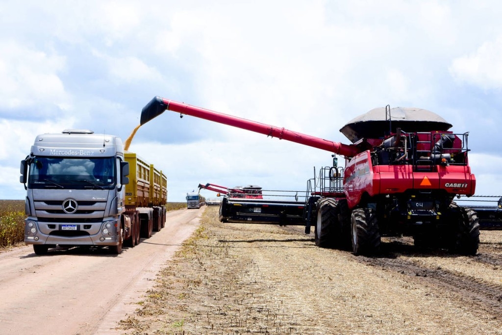 Volume de fretes rodoviários do agronegócio aumentou 13,7% no primeiro semestre de 2024,