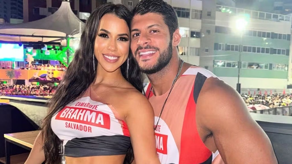 Ex-BBB Larissa Tomásia anuncia fim de namoro com Plínio Simões: ‘Seja muito feliz’