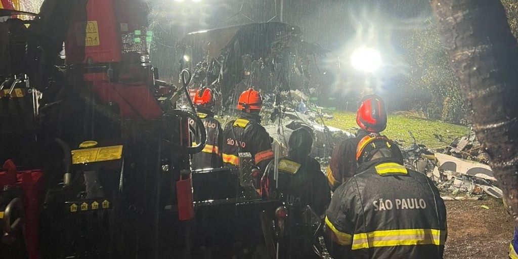 Bombeiros encerram trabalho em Vinhedo, área segue em controle do Cenipa