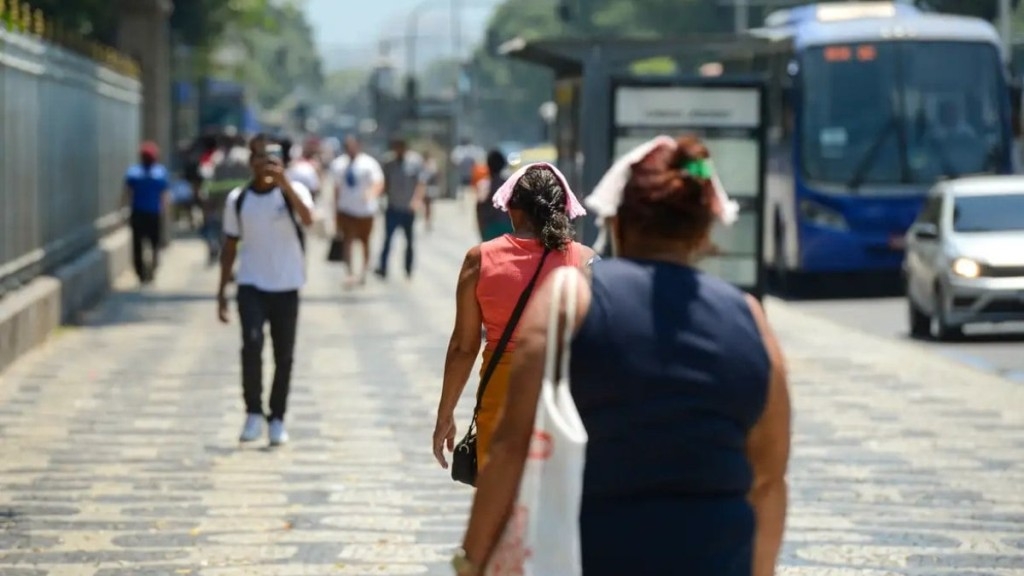 Reprodução/Agência Brasl Onda de calor no Rio