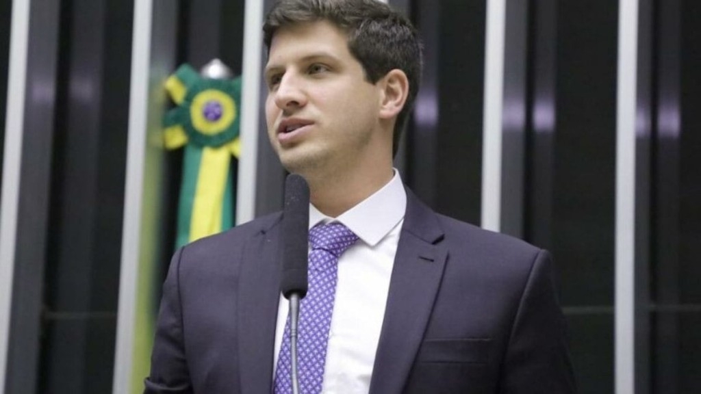 Redação GPS João Campos lidera corrida eleitoral em Recife com 76% das intenções de voto, diz Datafolha