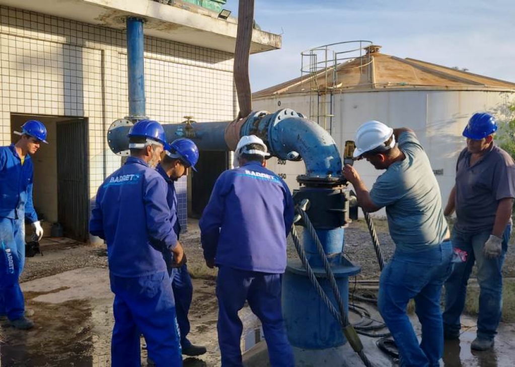 Bomba funciona e poço retoma captação de água na zona norte após dois dias